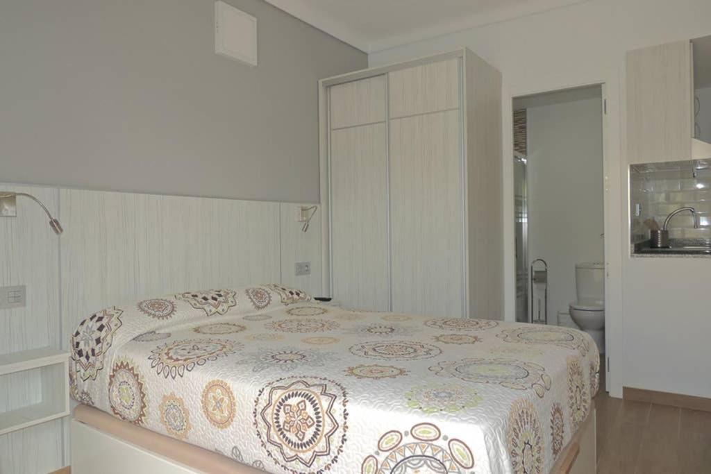 Carihuela Palace Studio 419 Beach - Playa Apartment Torremolinos Exterior photo